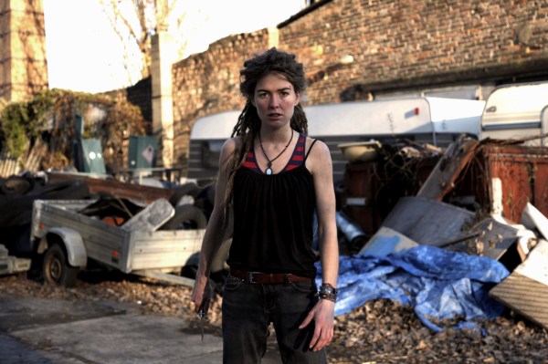 08 - 18-11-29 ÖDLAND V Cover Vorlage mit Messer lauernd amerikanisch 02