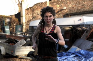 12 - 18-12-03 ÖDLAND V Cover Vorlage HN mit Messer Angriff 01